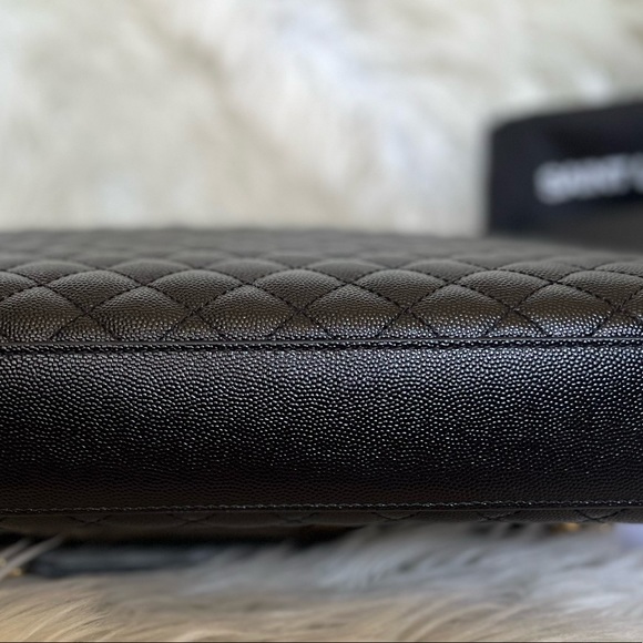 🍾🥂SOLD🥳Large Saint Laurent Envelope Handbag - Picture 15 of 15